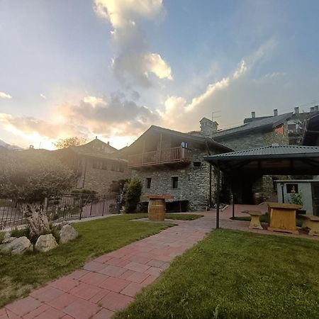 Le Temps Retrouve - Casa Tipica Con Giardino Villa Villeneuve Eksteriør billede
