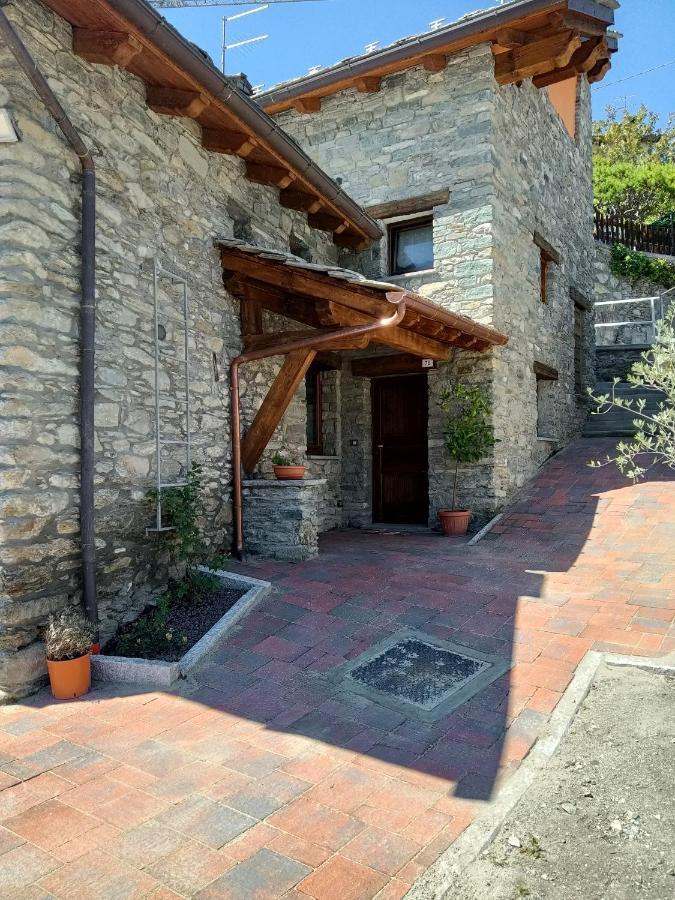 Le Temps Retrouve - Casa Tipica Con Giardino Villa Villeneuve Eksteriør billede