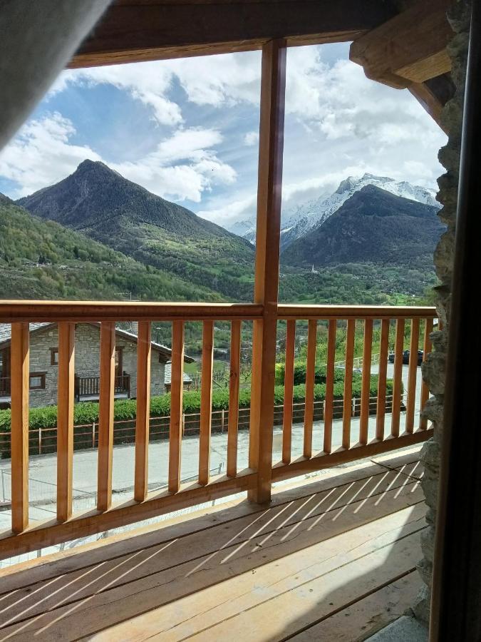 Le Temps Retrouve - Casa Tipica Con Giardino Villa Villeneuve Eksteriør billede