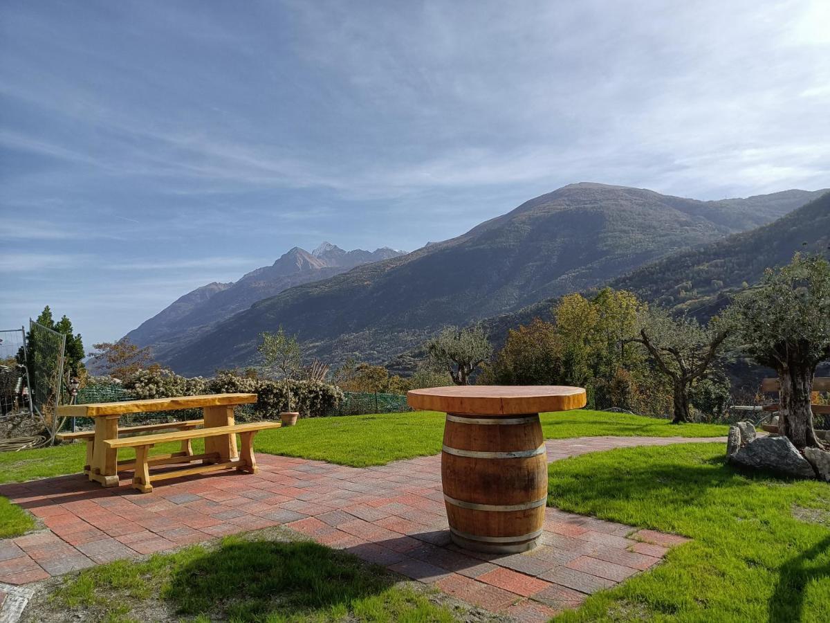 Le Temps Retrouve - Casa Tipica Con Giardino Villa Villeneuve Eksteriør billede