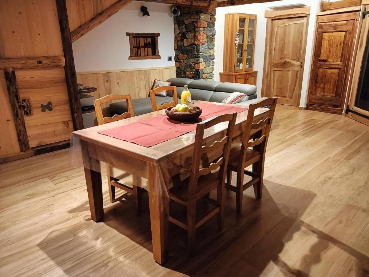Le Temps Retrouve - Casa Tipica Con Giardino Villa Villeneuve Eksteriør billede